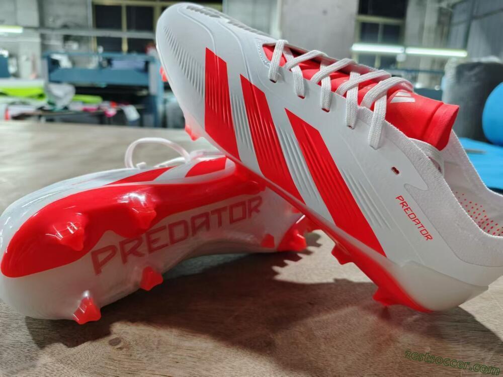 Adidas Predator Accuracy.1 FG Low-Tops Soccer Cleats - Beige/White/Red