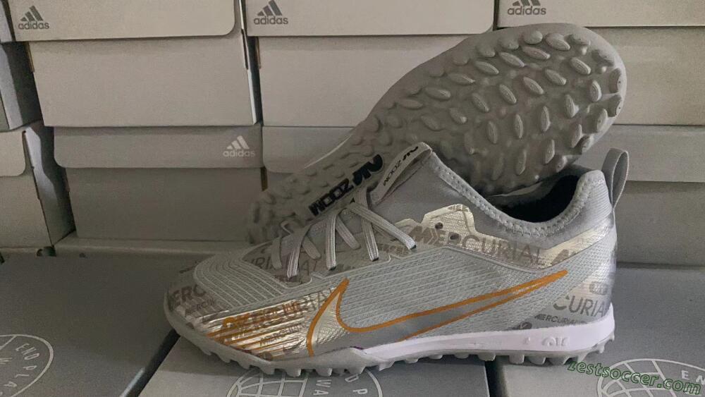 Nike Air Zoom Mercurial Vapor 15 Pro TF Low-Tops Soccer Shoes - Silver/Gold/Black