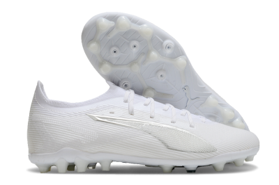 Puma Ultra 5 Ultimate MG Low-Tops Soccer Cleats - White/Silver