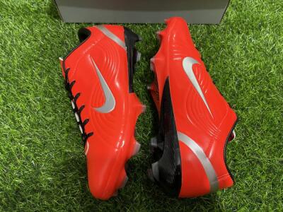 Ronaldo x Nike R9 Mercurial Vapor 3 FG Low-Tops Soccer Cleats - Red/Silver/Black
