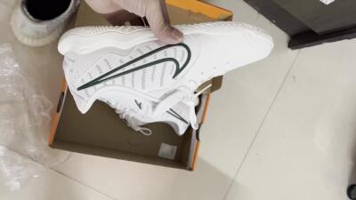 Nike Tiempo Legend 10 Academy IC Low-Tops Soccer Shoes - White/Green