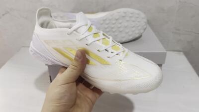 Adidas F50 Pro TF Low-Tops Soccer Shoes - Beige/White/Gold