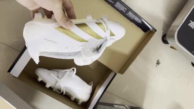 Adidas Predator Elite Foldover Tongue FG Low-Tops Soccer Cleats - White/Gold/Beige