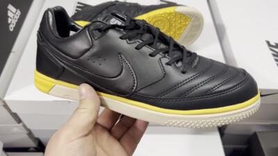 Nike Street Gato IC Low-Tops Soccer Shoes - Black/Yellow/Beige