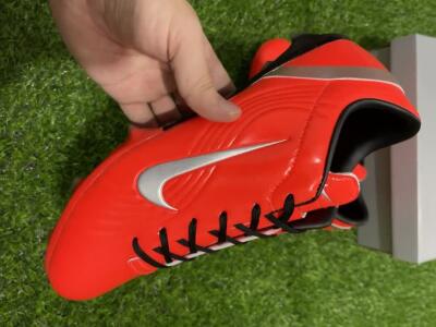 Ronaldo x Nike R9 Mercurial Vapor 3 FG Low-Tops Soccer Cleats - Red/Silver/Black