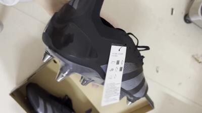 Adidas Predator 24 Elite SG Low-Tops Soccer Cleats - Black/Silver