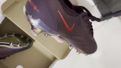 Nike Tiempo Legend 10 Elite FG Low-Tops Soccer Cleats - Red/Gold