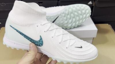 Nike Phantom Luna Elite TF High-Tops Soccer Shoes - Beige/Green