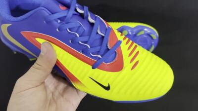 Nike Phantom 6 Elite Low FG Low-Tops Soccer Cleats - Yellow/Blue/Gold