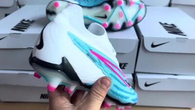 Nike Phantom GX Elite FG Low-Tops Soccer Cleats - Blue/White/Pink
