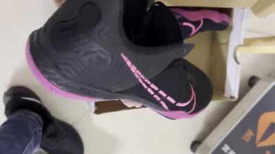 Nike Reactgato IC Low-Tops Soccer Shoes - Black/Pink