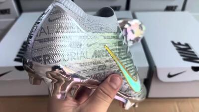 Nike Air Zoom Mercurial Vapor 15 Elite FG Low-Tops Soccer Cleats - Silver/Gold