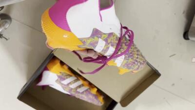 Adidas Predator Freak.1 FG High-Tops Soccer Cleats - White/Pink/Orange