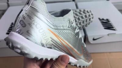 Nike Air Zoom Mercurial Vapor 15 Pro TF Low-Tops Soccer Shoes - Silver/Gold/Black