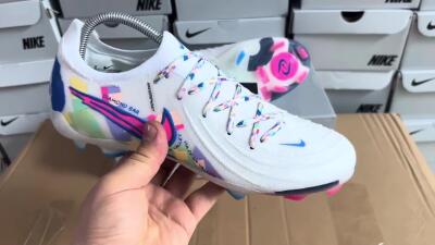 Nike Phantom Luna Elite FG Low-Tops Soccer Cleats - White/Rainbow