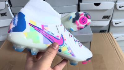 Nike Phantom Luna Elite FG High-Tops Soccer Cleats - White/Rainbow