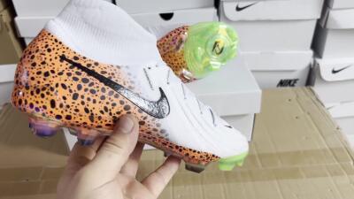 Nike Phantom Luna Elite NU FG High-Tops Soccer Cleats - White/Black/Orange