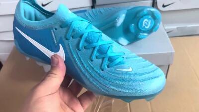 Nike Phantom Luna Elite NU FG Low-Tops Soccer Cleats - Light Blue/White