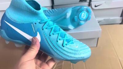 Nike Phantom Luna Elite NU FG High-Tops Soccer Cleats - Light Blue/White